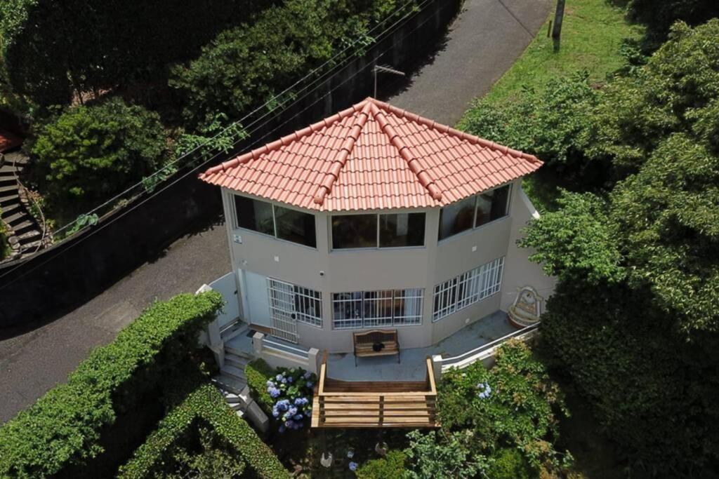 On The Clouds Villa Фурнаш Екстериор снимка